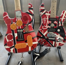 Edward Eddie Van Halen Heavy Relic Red Franken Electric Guitar Black White Stripes Floyd Rose Tremolo Bridge Frankenstein